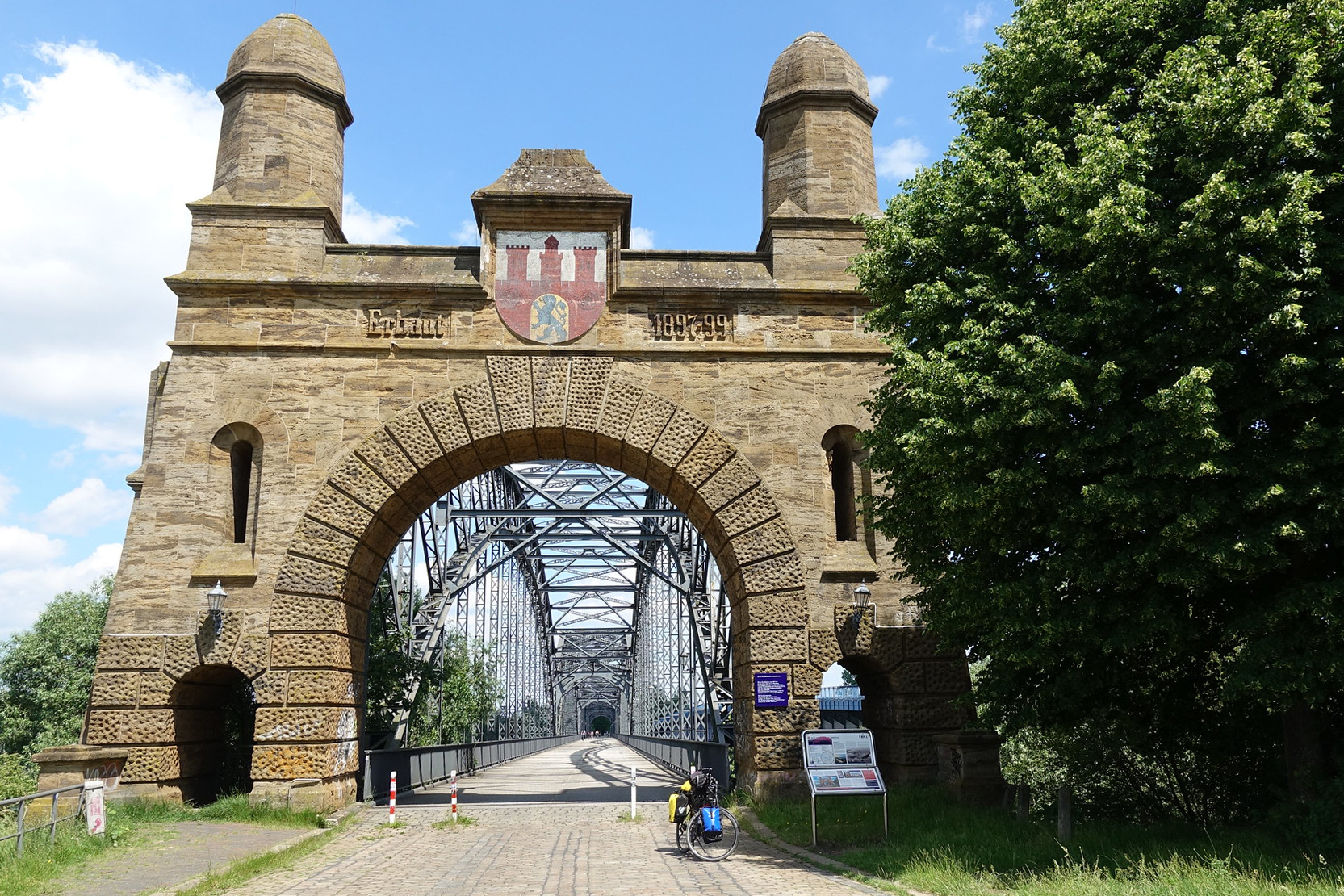 Alte Eisenbrücke über die Süderelbe