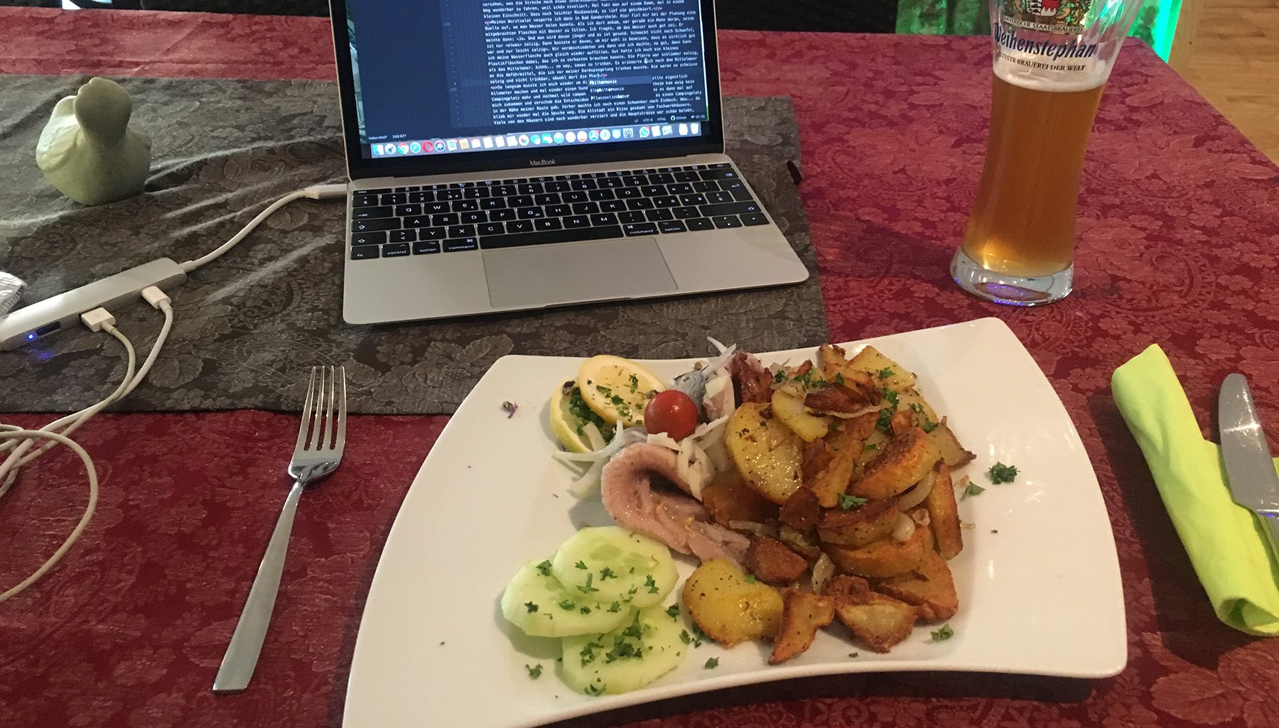 Abendessen im Camping Beizli