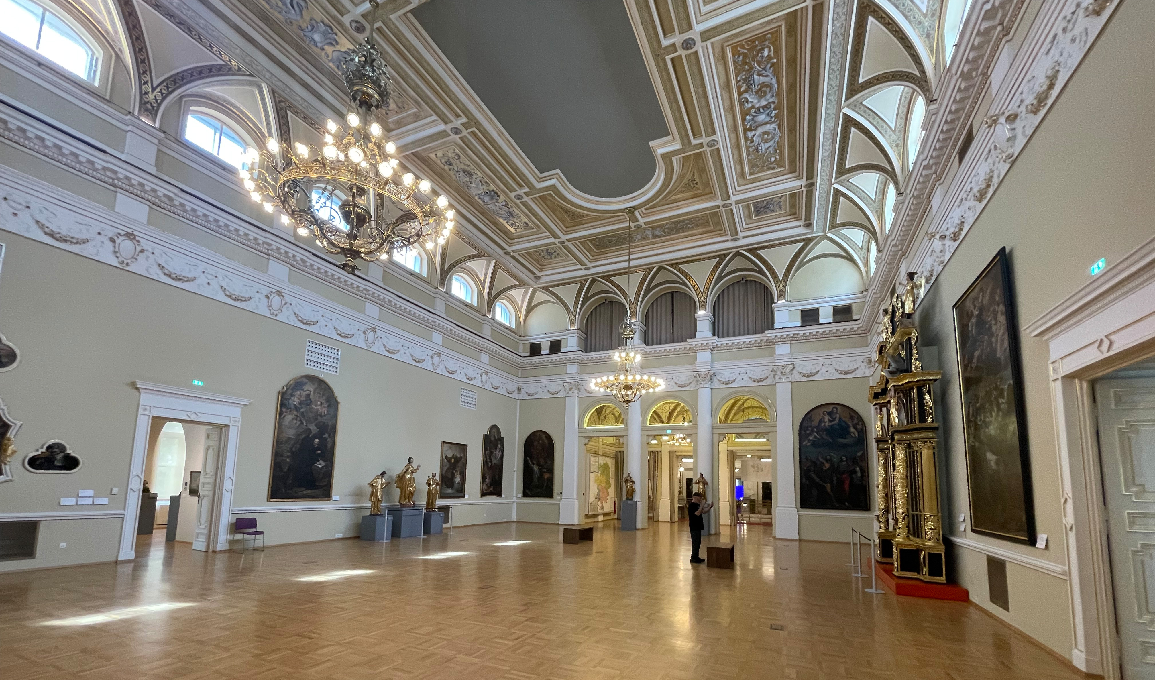 Endlich Sonne, schöne Landschaft auf dem Weg zur Felsenburg